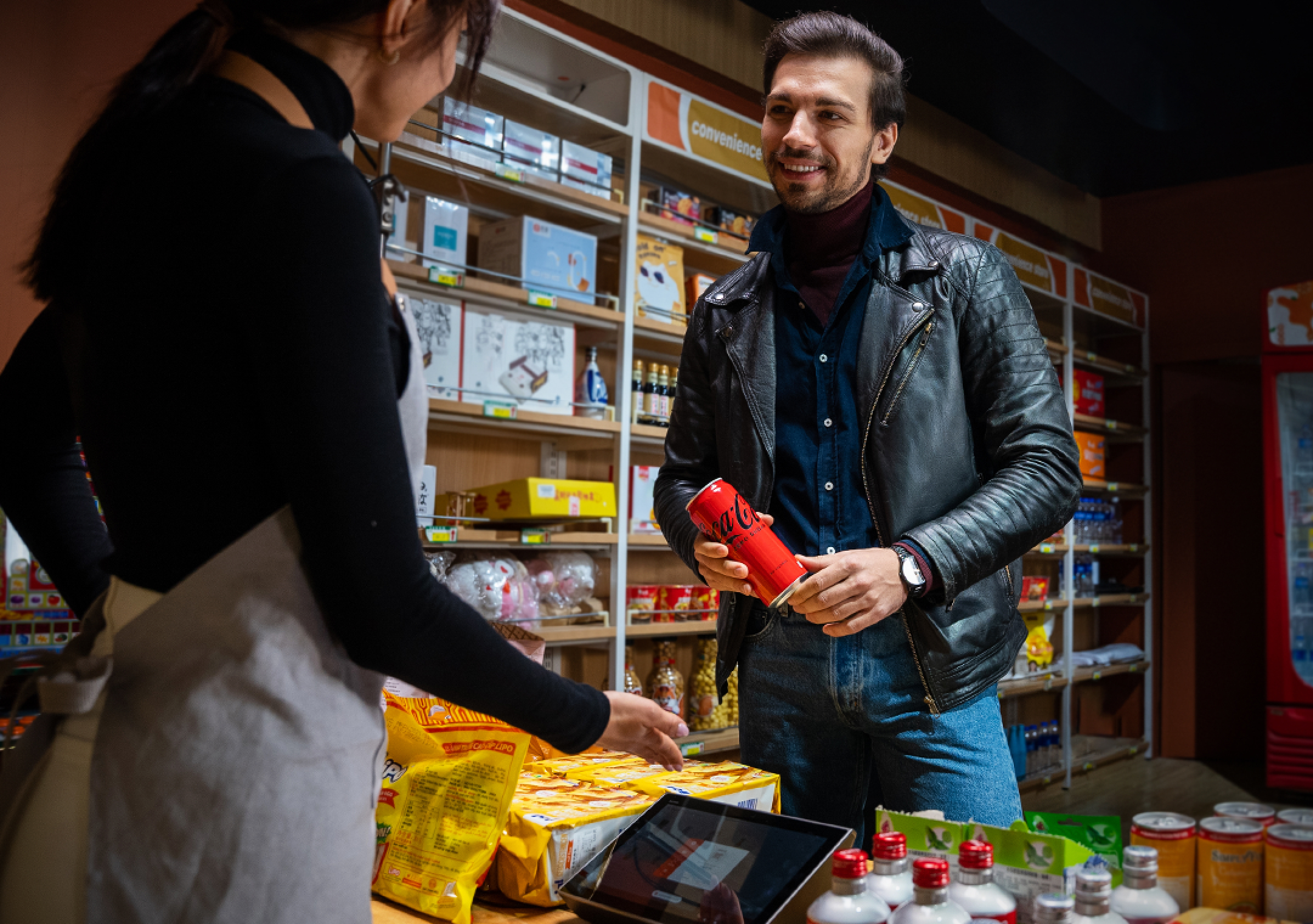 SUNMI D3 Mini compact POS terminal at convenience store counter