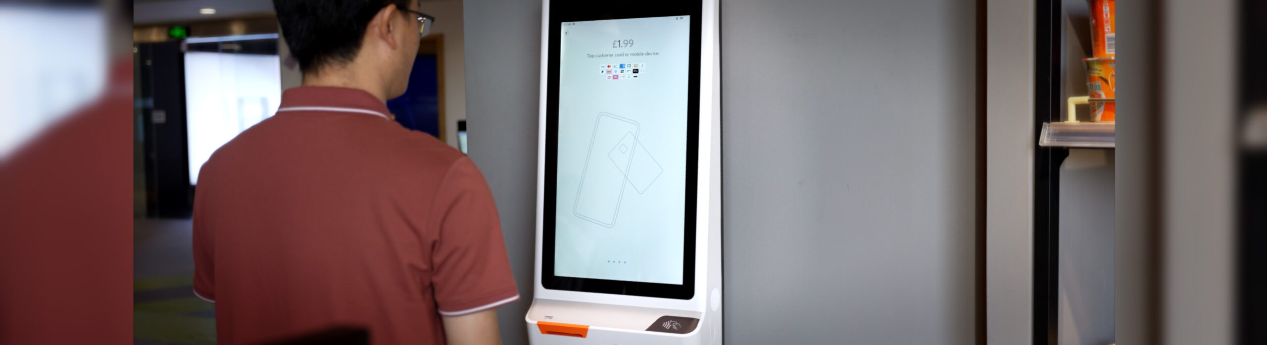 Self-ordering kiosk guide: 5 factors to choose the right one